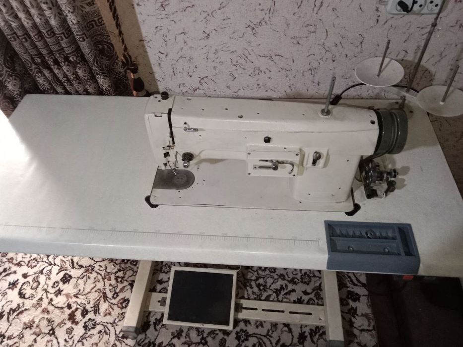 Tikuv mashina sotiladi