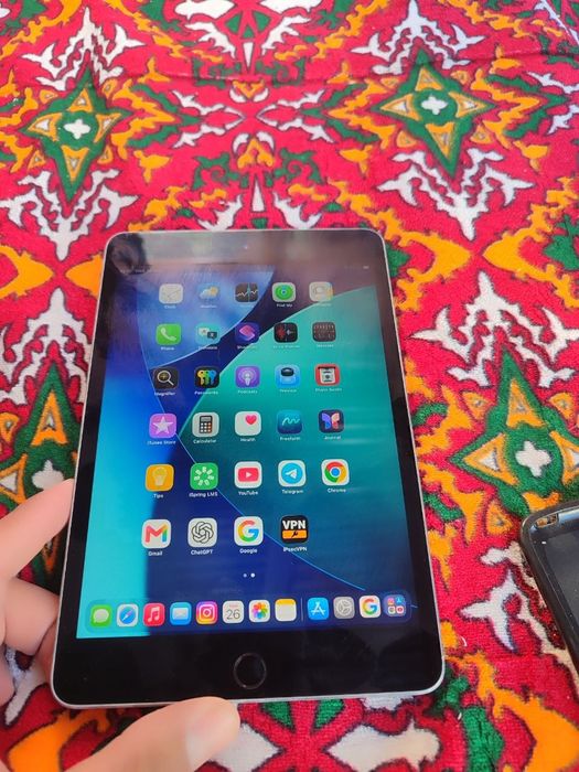 Ipad 5 mini . Hamma narsasi radnoy. Mazza qib ishlatasla