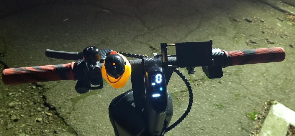 Ninebot F2 E II – garanție extinsă 3 ani, multiple upgrade-uri