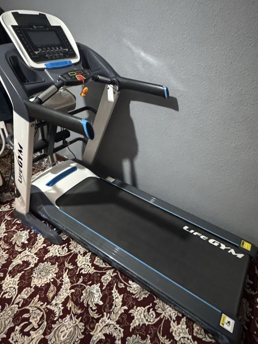 Беговая дорожка LGM550M