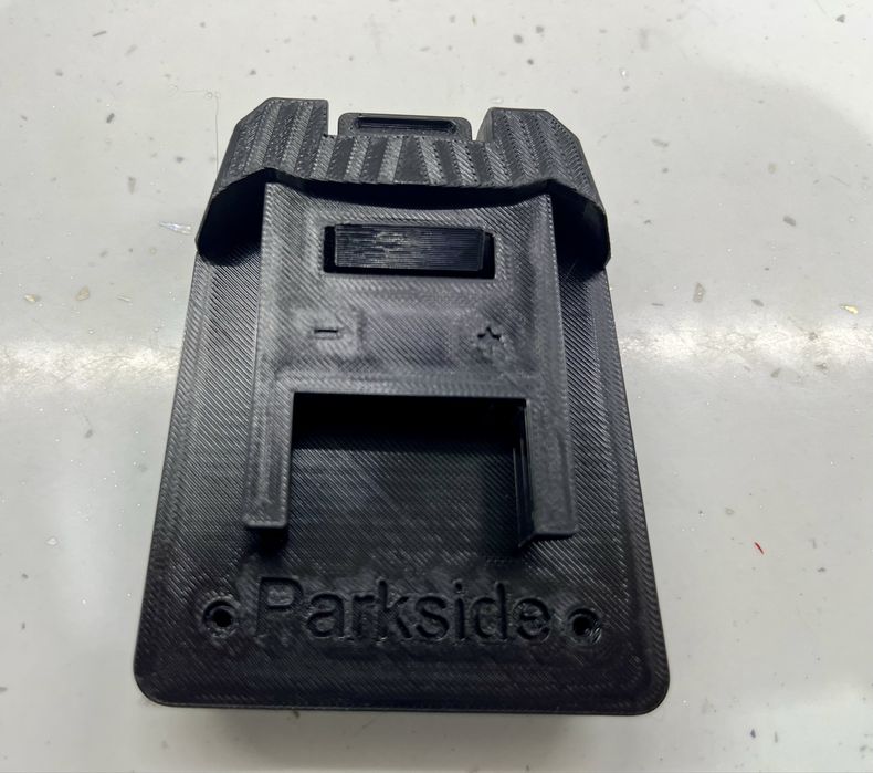 Adaptor baterie Parkside la scule RIDGID / AEG - Doar piese plastic