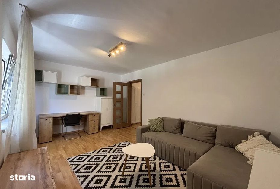 Apartament la cheie cu 2 camere, 53 mp, decomandat, etaj intermediar,