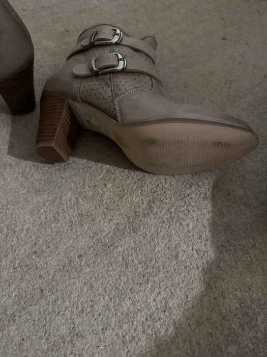 Дамски боти сиви