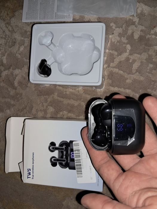 Căști bluetooth noi