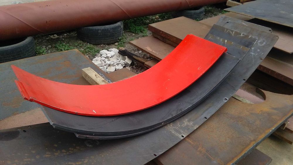 piese si componente utilaje din table HARDOX: PLUGURI*DISCURI*CORMANE