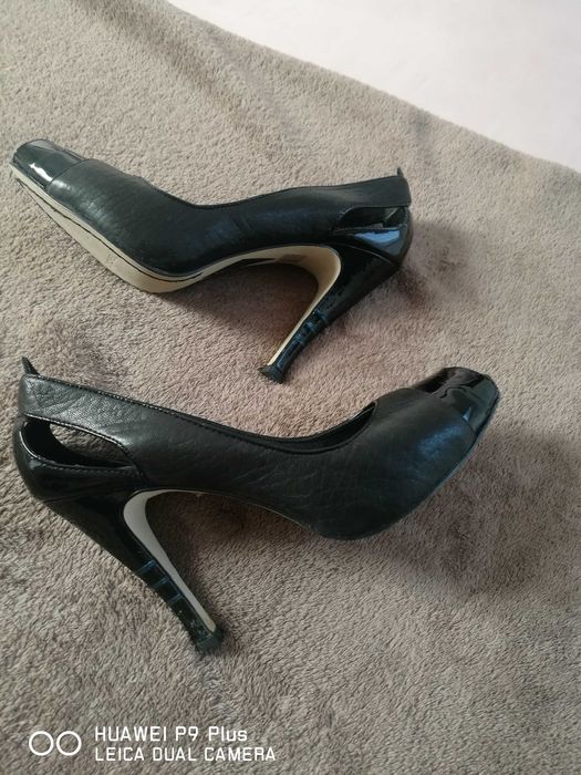 Дамски обувки с ток, черни