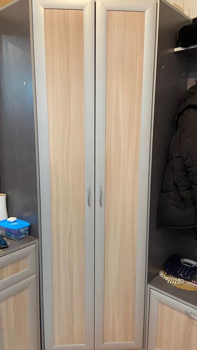 Продаётся прихожка