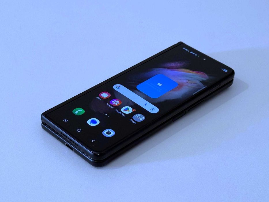 Бартер! Samsung Galazy Z Fold 3 512/12GB Phantom Black (Черен)