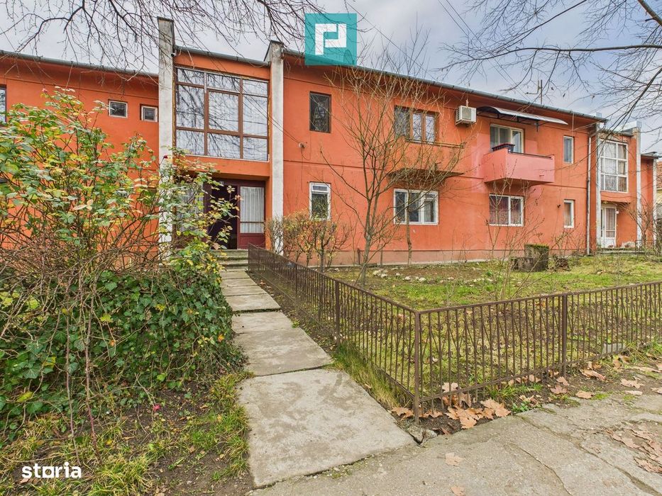 Apartament Săvârşin vizavi de intrarea la Castel