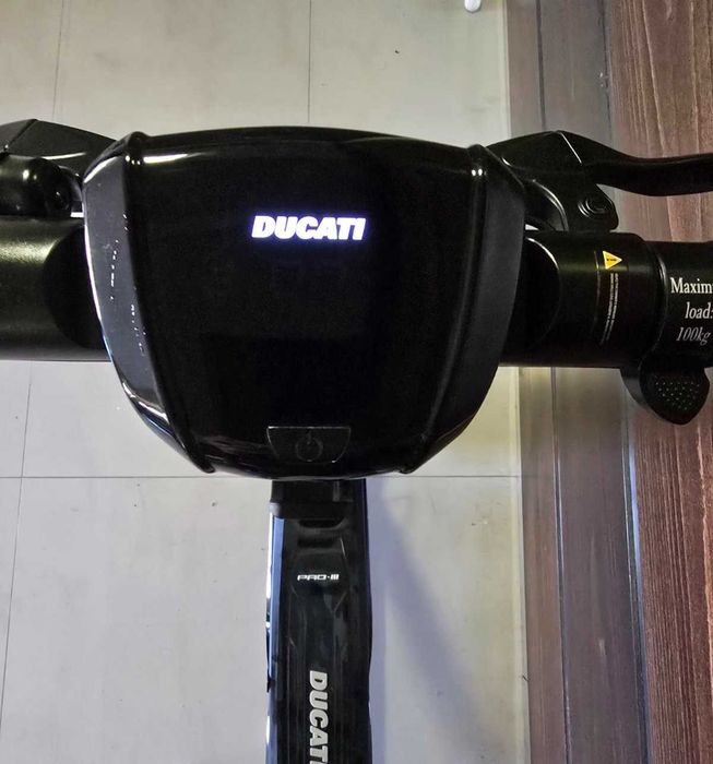Електрически скутер тротинетка Ducati