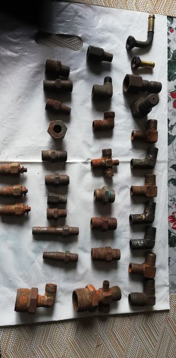 Продам штуцера ипереходники