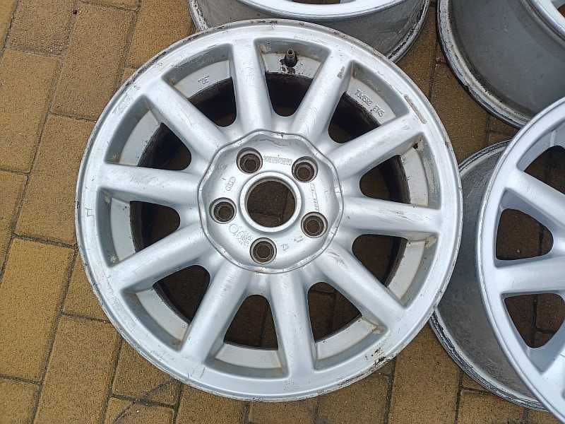 Продам оригинальные легкосплавные диски на автомашину Audi