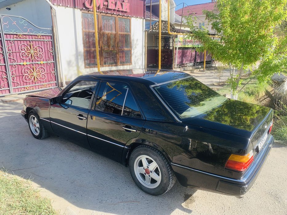 Мерседес 230 2.3