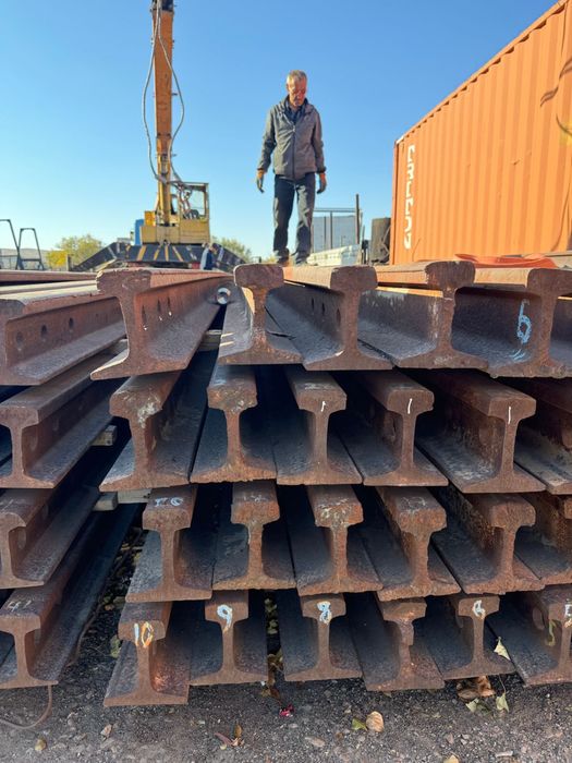 Железнодорожные рельсы