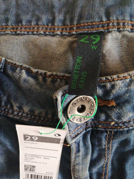 Нови дънки Benetton - 29 номер