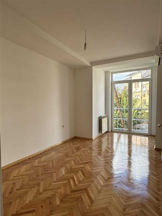 Дава се под наем Двустаен апартамент в Пловдив, Младежки Хълм - 69 кв.м за 219.3 € - Снимка #5