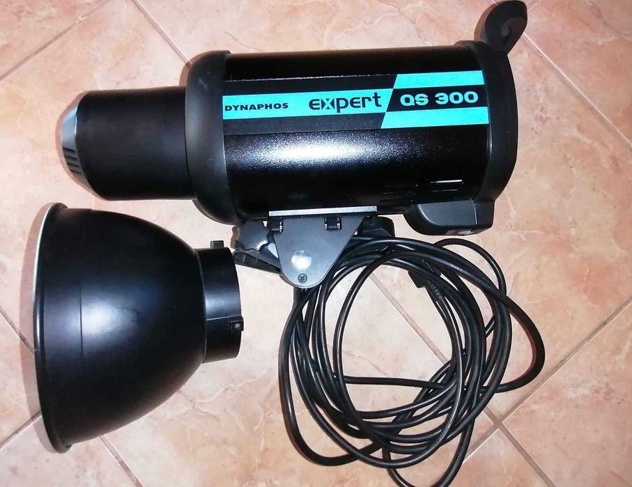 Vand blitz studio si doua softbox-uri