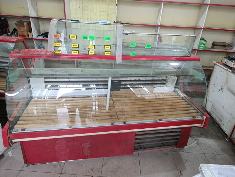 Витринный холодильник