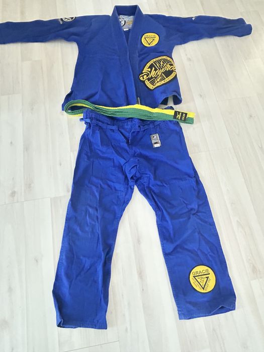 Кимоно для джиу джитсу новый можно и для дзюдо. Можно   с поясом и без