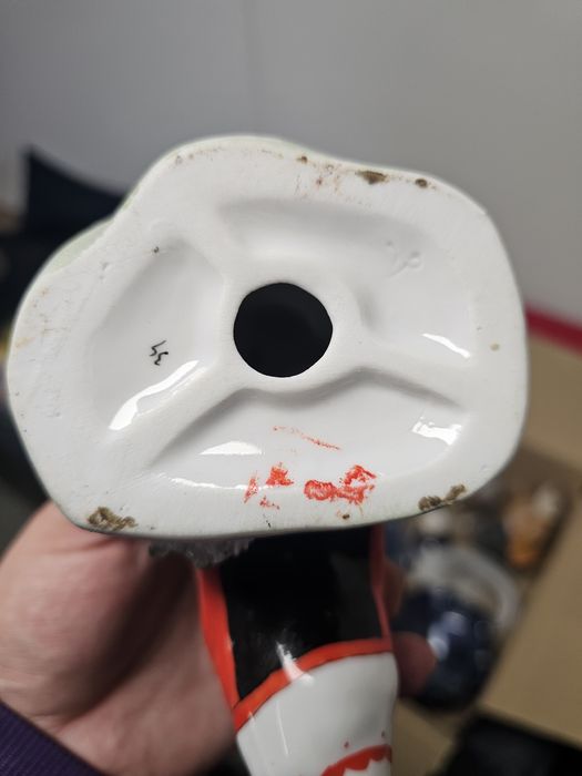 Bibelouri porțelan, alabastru, ceramica, sticla si cristal.