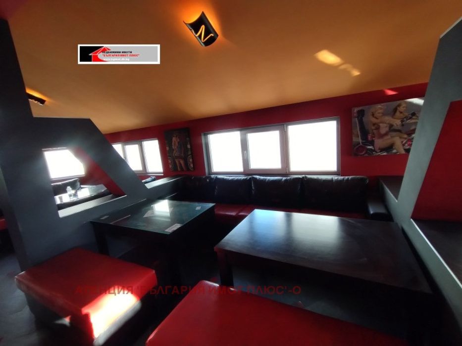 Дава се под наем Заведение в София, Център - 160 кв.м за 2040 € - Снимка #4