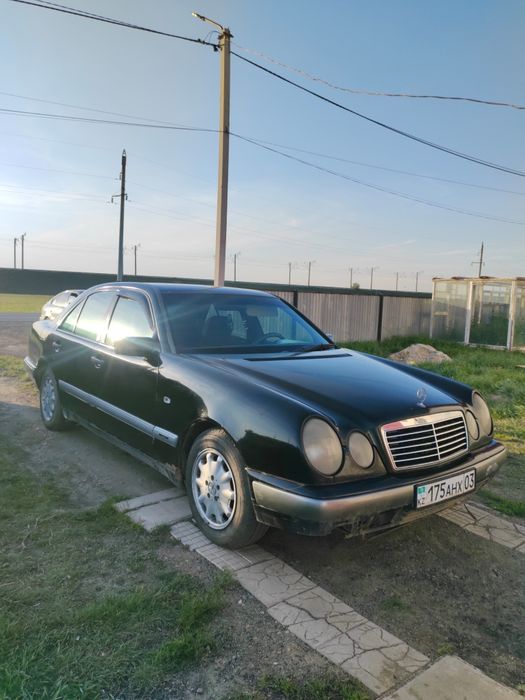 Продам мерседес 210