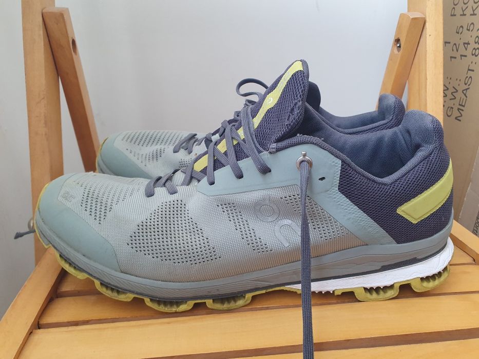 Маратонки On Gloudsurfer 6