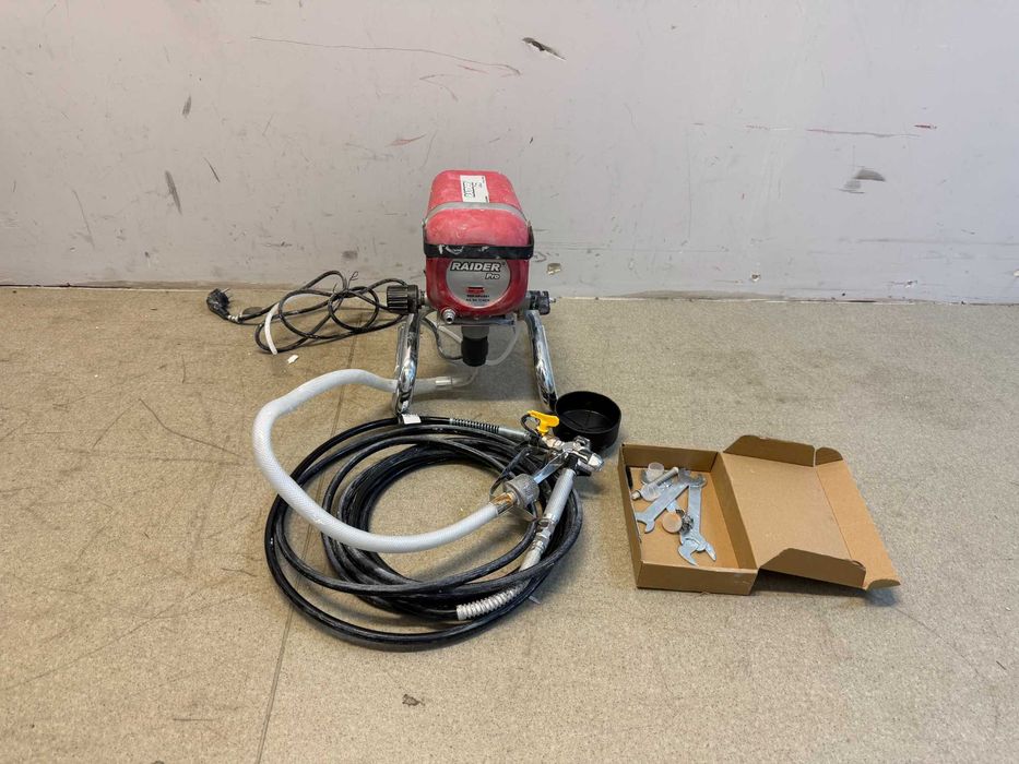 074204	Машина за безвъздушно боядисване 1200W 207bar RDP-HPAS01