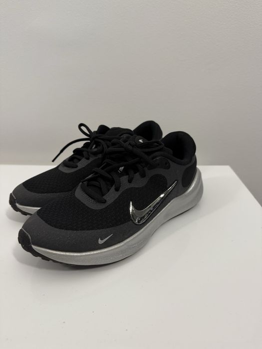 Маратонки Nike 36 номер