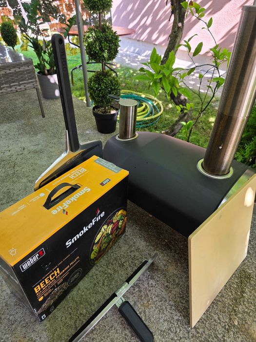 Фурна за пица Ooni Fyra 12 - на дървени пелети