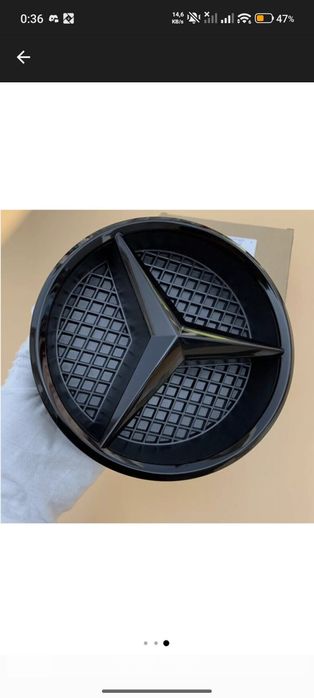 Vând emblema grila de la radiator Mercedes w205