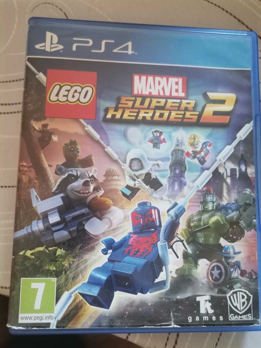 Продават се дискове с PS 4 игри