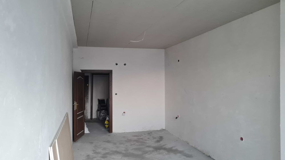 Продава се Тристаен апартамент в Асеновград - 122 кв.м за 820 €/кв.м - Снимка #4