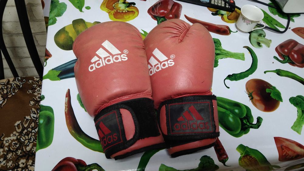 Перчатки боксерские