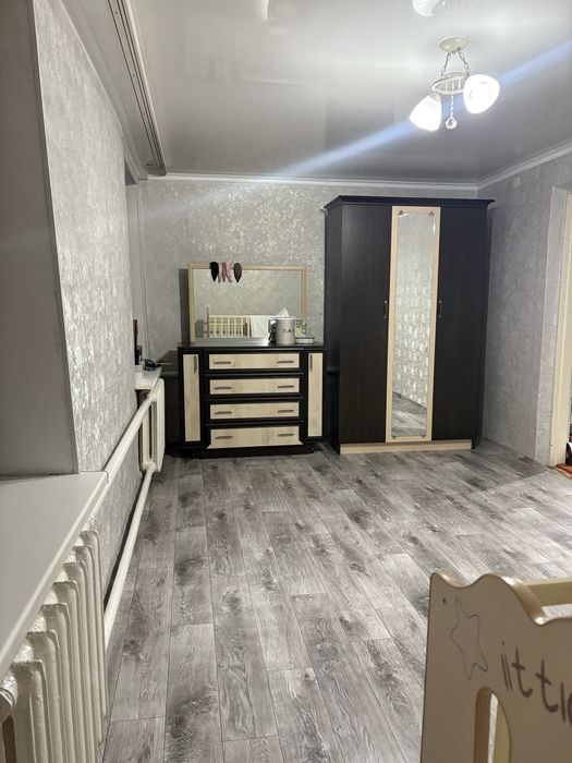 В продаже трехкомнатная квартира