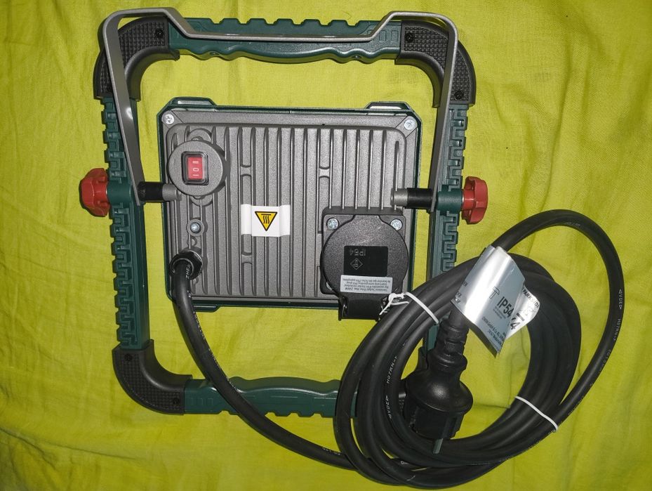 Proiector lucru cu led 220v