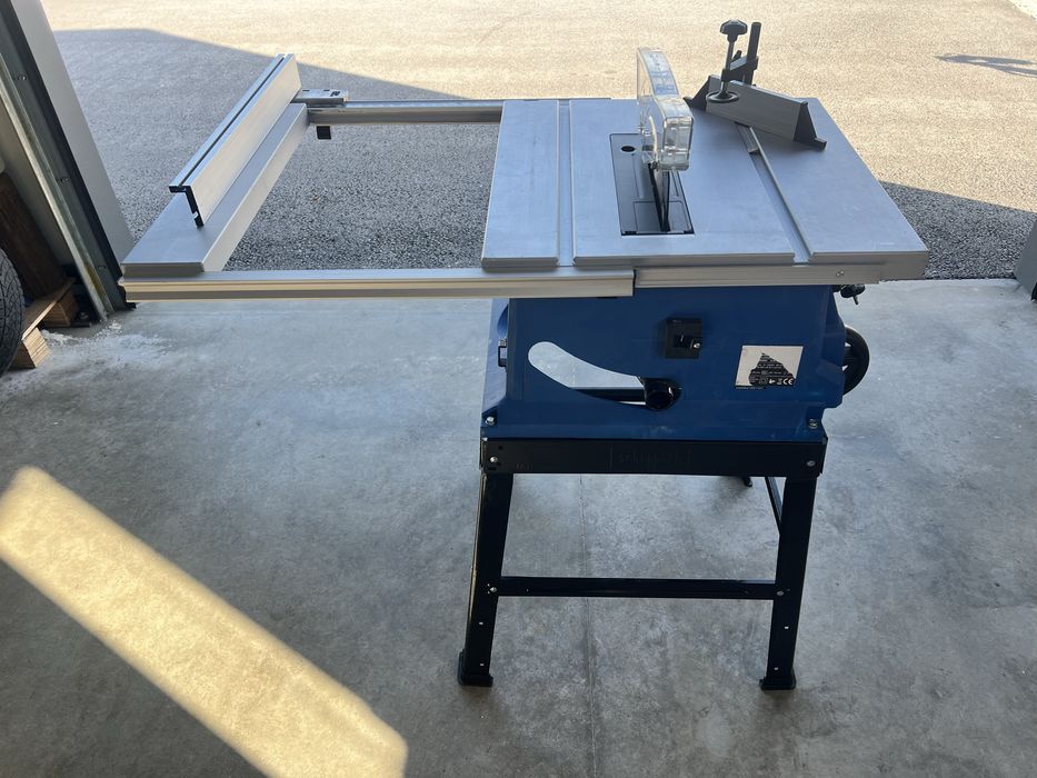 Стационарен циркуляр Scheppach HS105 2000W 250мм -роботна маса 920мм