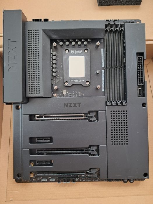 PC set NZXT N7 Z790 DDR5 intel i5 12600k