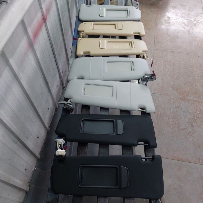 Козырьки солнцезащитные.