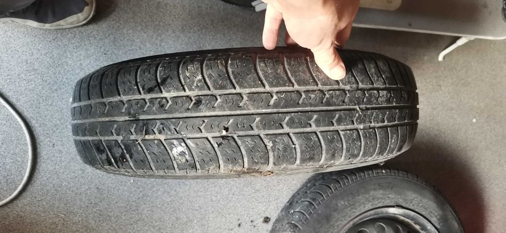 Гуми- летни и зимни 13 и 14 цолови