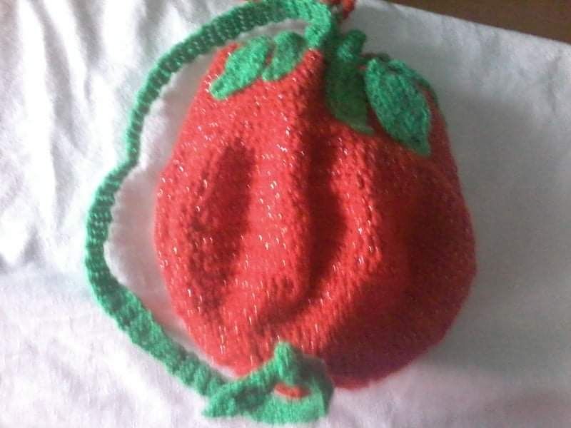 Плетени детски шапки