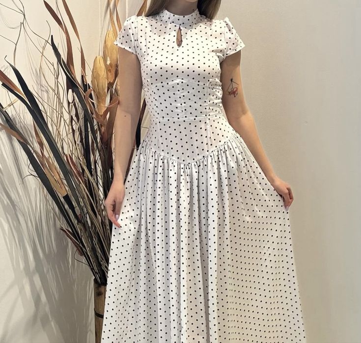 Продам платье новое