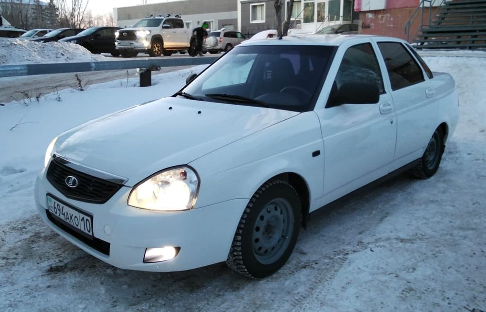 Продам Приору в отличном состояний