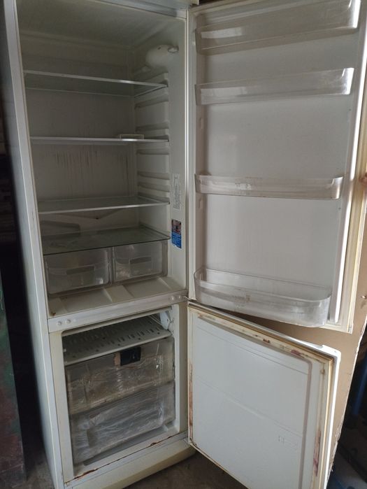 Продам холодильник