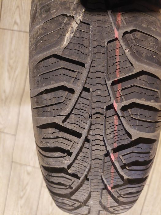 Vand cauciuri urgent