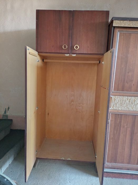 Shkaf sotiladi holati yaxshi