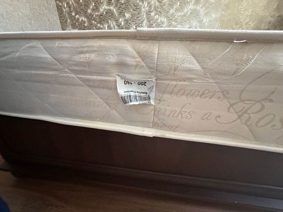 Продам кровать двуспальная 2м на 1.6м