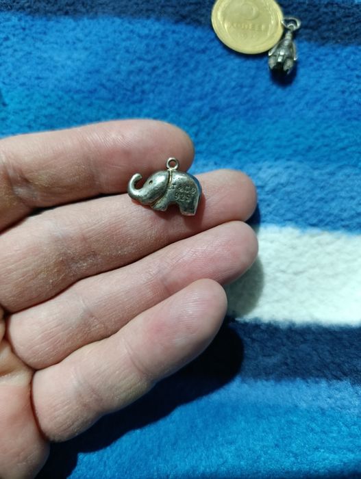 Слоник серебро кулон редкий
