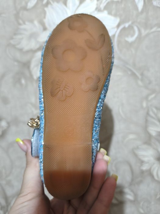 Продам туфли- балетки "Холодное сердце"