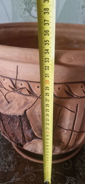 Продам горшок керамический с чашей.